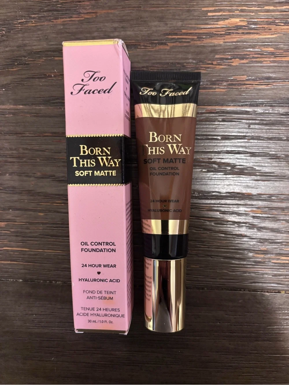 Too Faced Born This Way Soft Matte Foundation - Brown